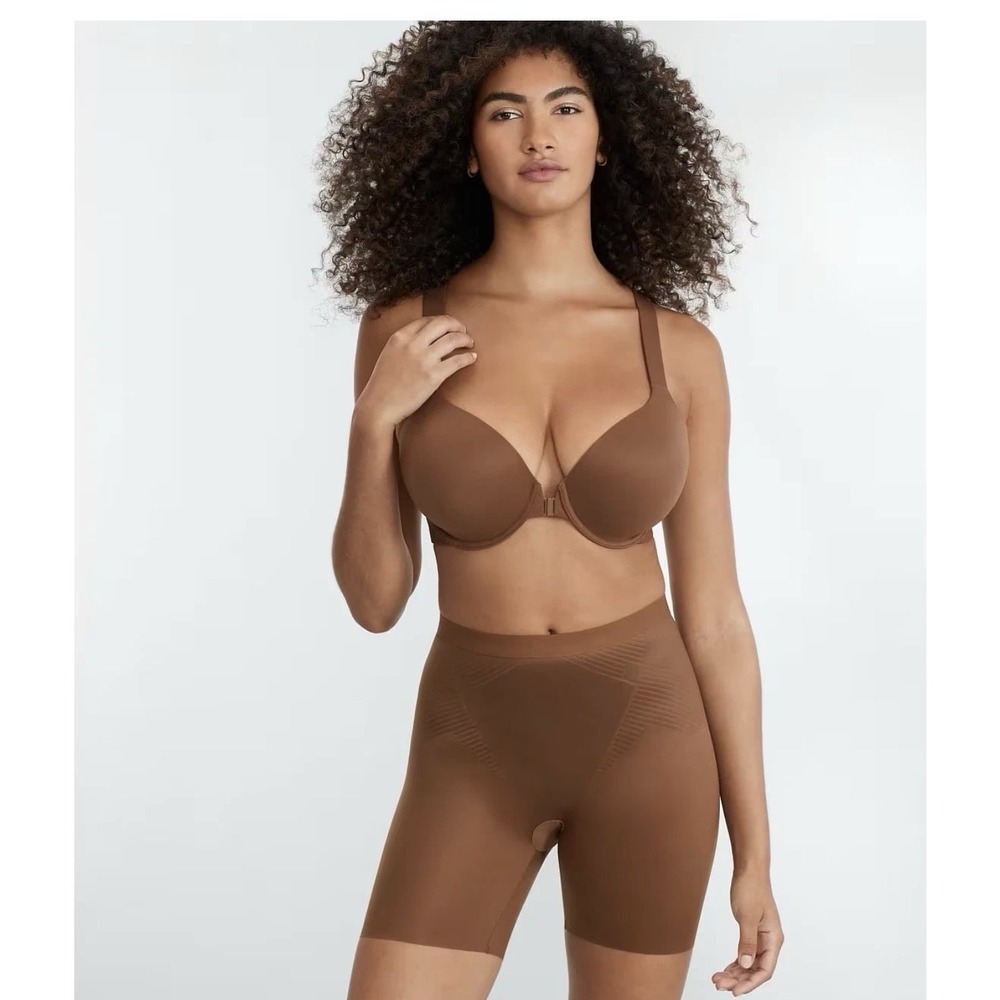 NEW Spanx Spanx shape Invisible Girlshort Women's Medium Chestnut Brown 10252R